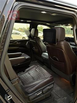 كاديلاك اسكاليد